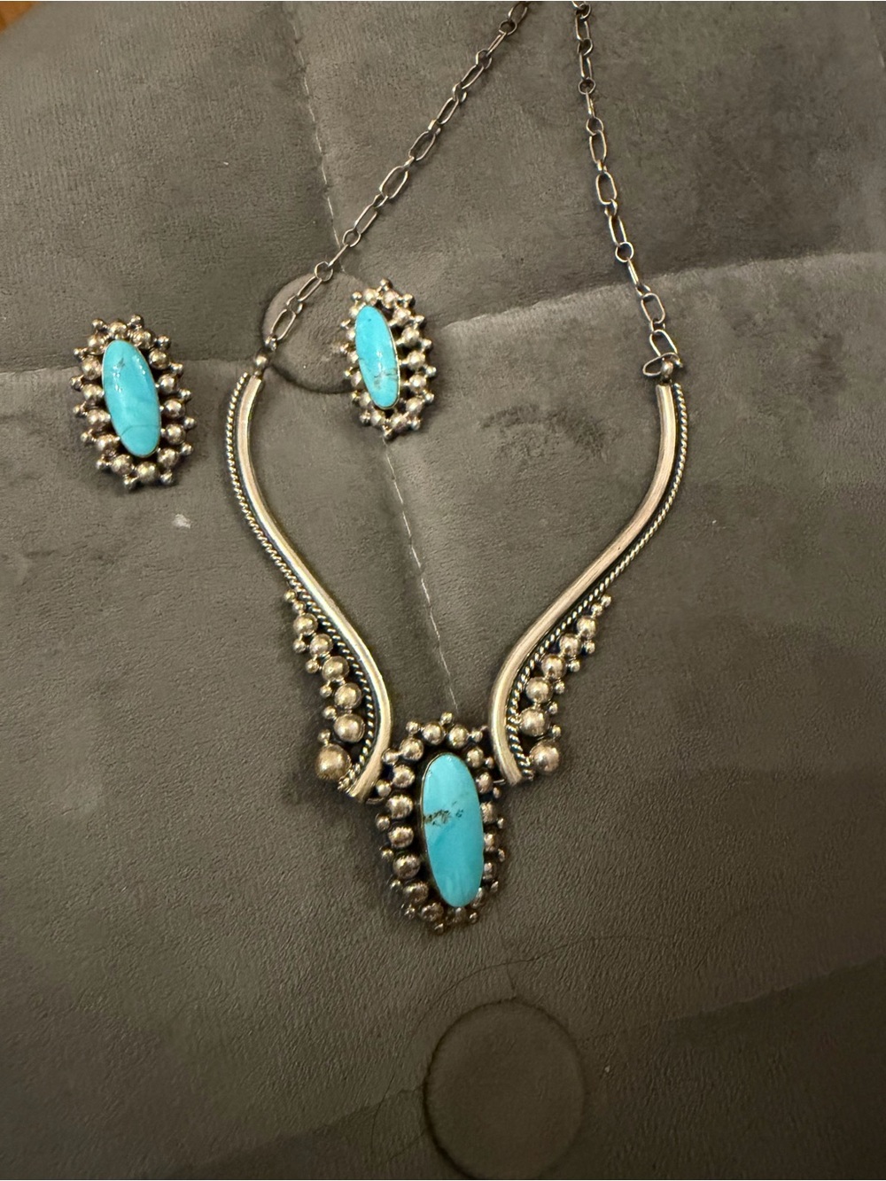 Native American kingman turquoise set